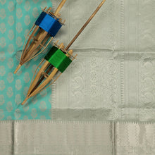 Body,pallu.Border