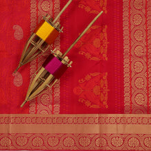 Body, Pallu and Border